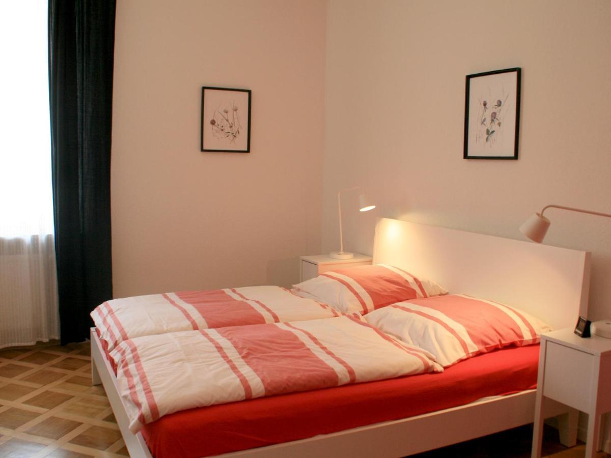 לינדאו Ferienwohnung Laura מראה חיצוני תמונה